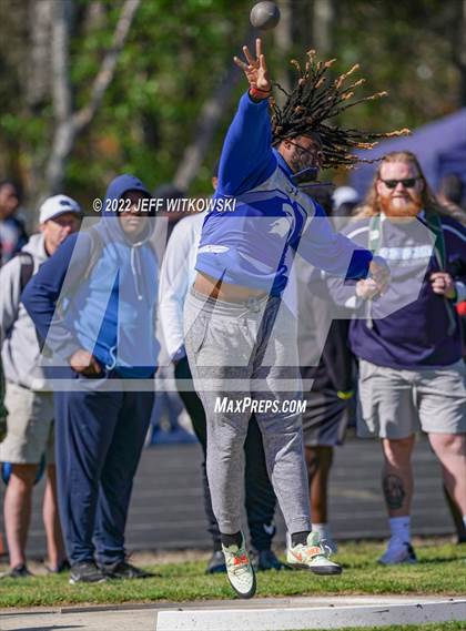 Thumbnail 3 in Apex Lions' Relays photogallery.