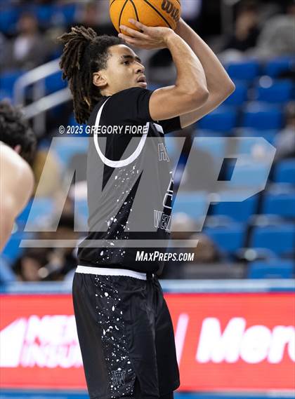 Thumbnail 2 in Harvard-Westlake vs. St. John Bosco photogallery.