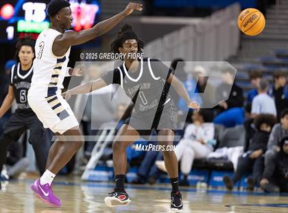 Thumbnail 2 in Harvard-Westlake vs. St. John Bosco photogallery.