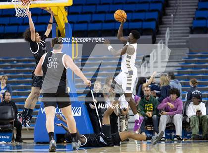 Thumbnail 3 in Harvard-Westlake vs. St. John Bosco photogallery.