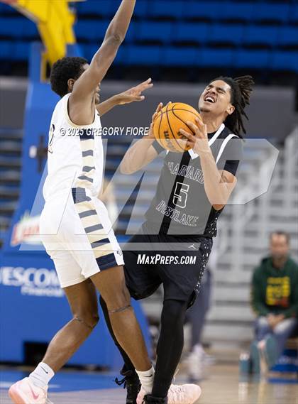 Thumbnail 3 in Harvard-Westlake vs. St. John Bosco photogallery.