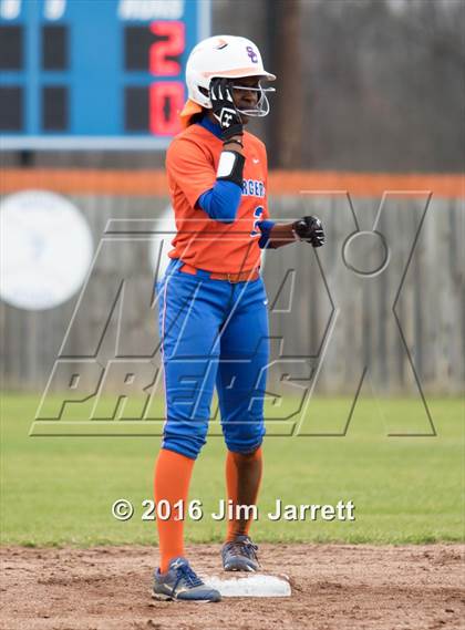 Thumbnail 1 in Southaven vs. Center Hill (Southaven Jamboree) photogallery.