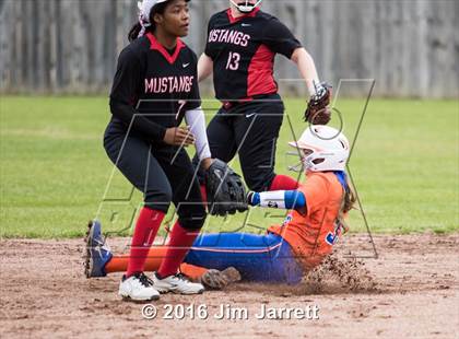 Thumbnail 2 in Southaven vs. Center Hill (Southaven Jamboree) photogallery.