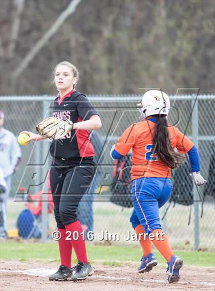 Thumbnail 3 in Southaven vs. Center Hill (Southaven Jamboree) photogallery.