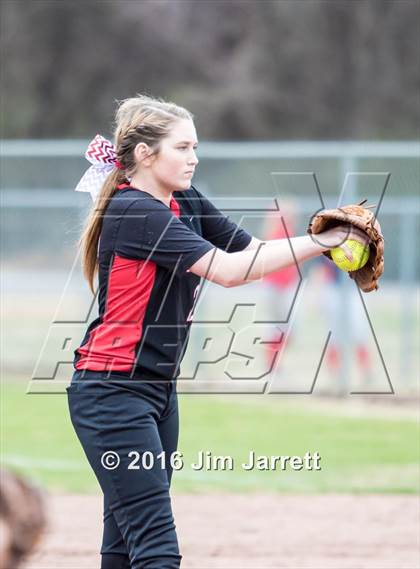 Thumbnail 3 in Southaven vs. Center Hill (Southaven Jamboree) photogallery.