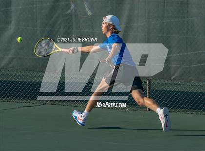 Thumbnail 2 in North Central vs Hamilton Southeastern IHSAA North Central Regional Team Semi-final  photogallery.