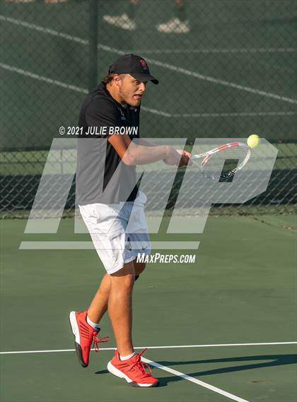 Thumbnail 3 in North Central vs Hamilton Southeastern IHSAA North Central Regional Team Semi-final  photogallery.