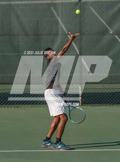 Thumbnail 1 in North Central vs Hamilton Southeastern IHSAA North Central Regional Team Semi-final  photogallery.