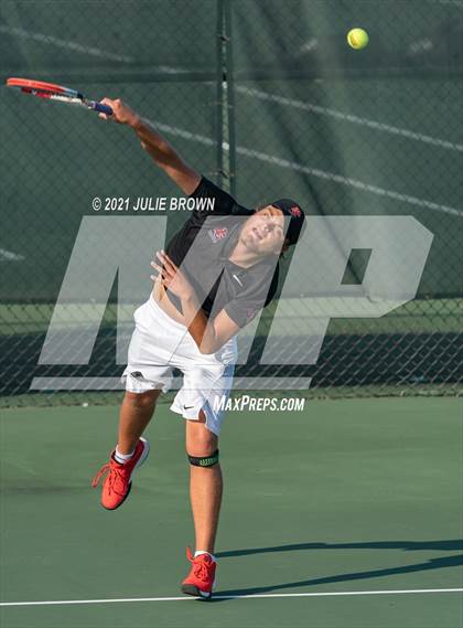 Thumbnail 2 in North Central vs Hamilton Southeastern IHSAA North Central Regional Team Semi-final  photogallery.