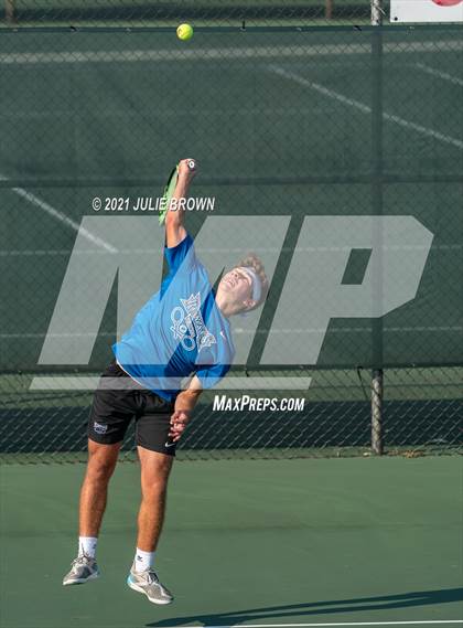 Thumbnail 1 in North Central vs Hamilton Southeastern IHSAA North Central Regional Team Semi-final  photogallery.