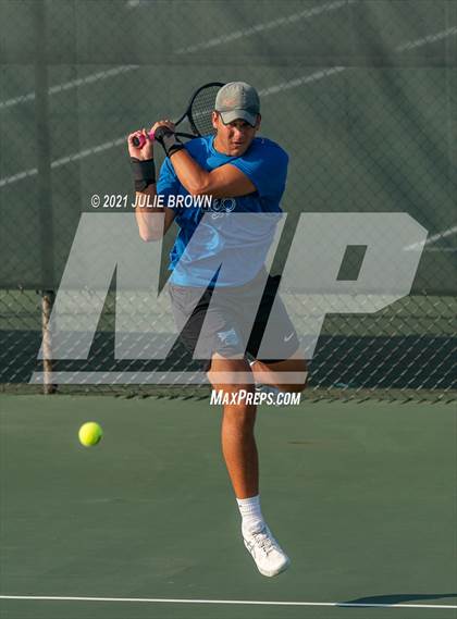 Thumbnail 1 in North Central vs Hamilton Southeastern IHSAA North Central Regional Team Semi-final  photogallery.