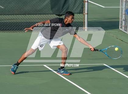 Thumbnail 1 in North Central vs Hamilton Southeastern IHSAA North Central Regional Team Semi-final  photogallery.