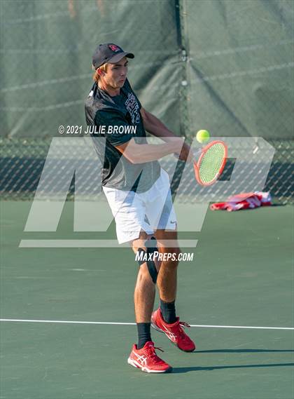Thumbnail 1 in North Central vs Hamilton Southeastern IHSAA North Central Regional Team Semi-final  photogallery.