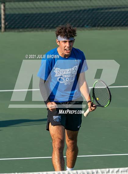 Thumbnail 1 in North Central vs Hamilton Southeastern IHSAA North Central Regional Team Semi-final  photogallery.