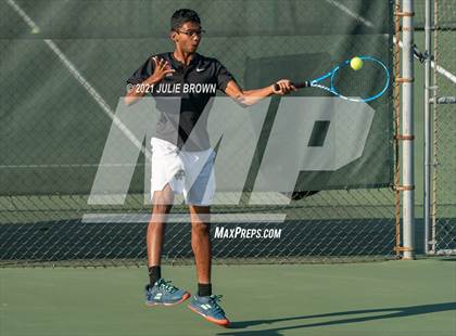 Thumbnail 2 in North Central vs Hamilton Southeastern IHSAA North Central Regional Team Semi-final  photogallery.