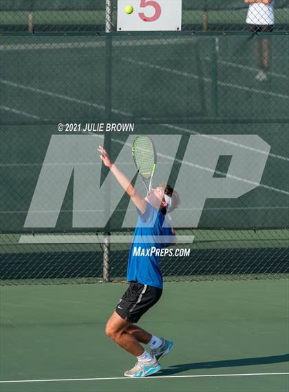 Thumbnail 1 in North Central vs Hamilton Southeastern IHSAA North Central Regional Team Semi-final  photogallery.