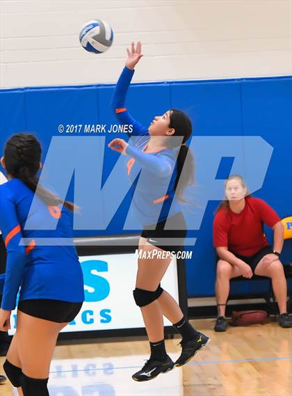 Thumbnail 2 in Camelback vs. Camp Verde (Desert Classic) photogallery.