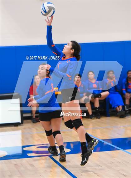 Thumbnail 3 in Camelback vs. Camp Verde (Desert Classic) photogallery.