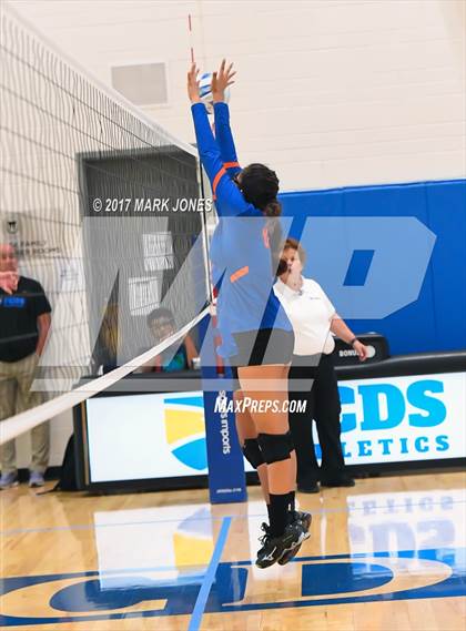 Thumbnail 3 in Camelback vs. Camp Verde (Desert Classic) photogallery.