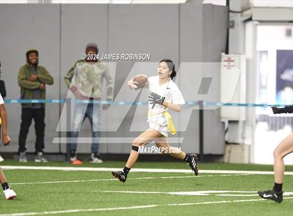 Thumbnail 3 in Lincoln vs Middleburg (Jaguars Preseason Classic) photogallery.