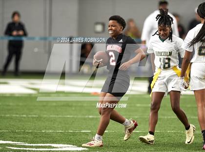 Thumbnail 2 in Lincoln vs Middleburg (Jaguars Preseason Classic) photogallery.