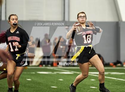 Thumbnail 2 in Lincoln vs Middleburg (Jaguars Preseason Classic) photogallery.