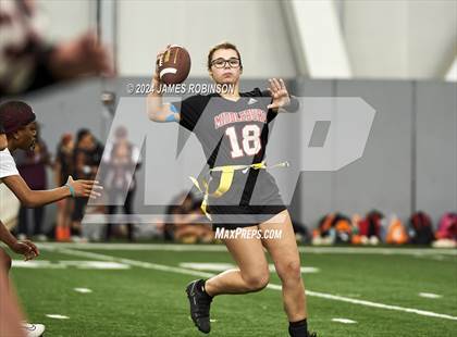 Thumbnail 3 in Lincoln vs Middleburg (Jaguars Preseason Classic) photogallery.