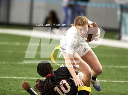 Thumbnail 2 in Lincoln vs Middleburg (Jaguars Preseason Classic) photogallery.