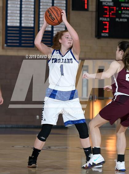 Thumbnail 2 in Whitney vs. Lower Lake (Lincoln Invitational) photogallery.