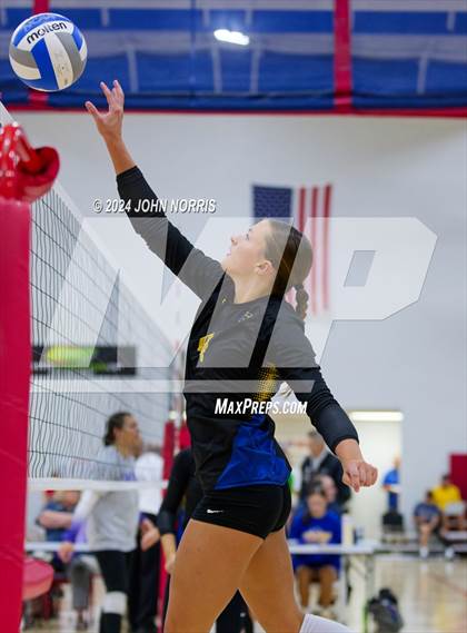 Thumbnail 1 in East Noble vs. Leo (West Noble Invite) photogallery.