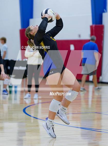 Thumbnail 3 in East Noble vs. Leo (West Noble Invite) photogallery.