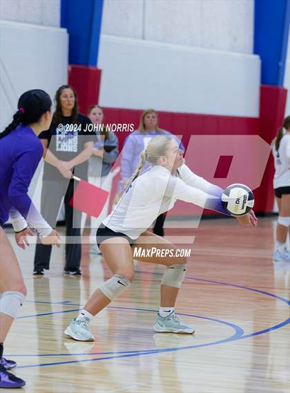 Thumbnail 1 in East Noble vs. Leo (West Noble Invite) photogallery.