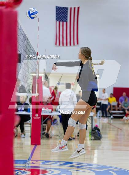 Thumbnail 1 in East Noble vs. Leo (West Noble Invite) photogallery.