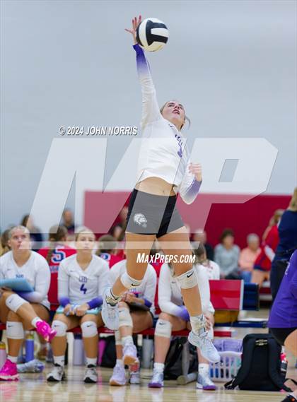 Thumbnail 2 in East Noble vs. Leo (West Noble Invite) photogallery.