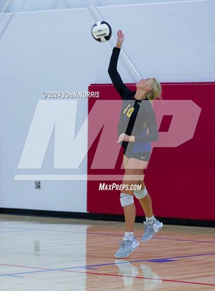 Thumbnail 3 in East Noble vs. Leo (West Noble Invite) photogallery.