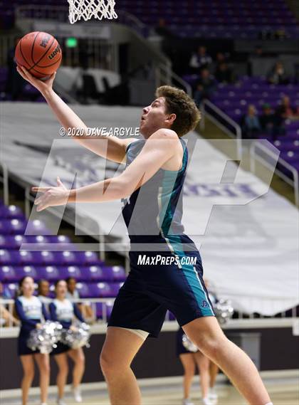 Thumbnail 2 in Ridgeline vs. Juan Diego Catholic (UHSAA 4A Quarterfinal) photogallery.