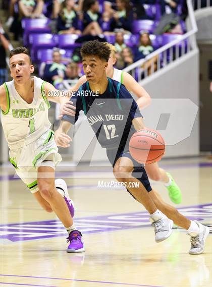 Thumbnail 3 in Ridgeline vs. Juan Diego Catholic (UHSAA 4A Quarterfinal) photogallery.
