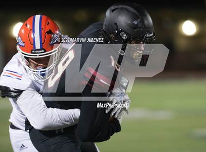 Thumbnail 3 in Oaks Christian vs Westlake photogallery.