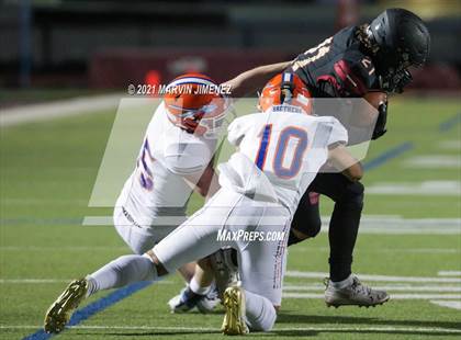 Thumbnail 1 in Oaks Christian vs Westlake photogallery.