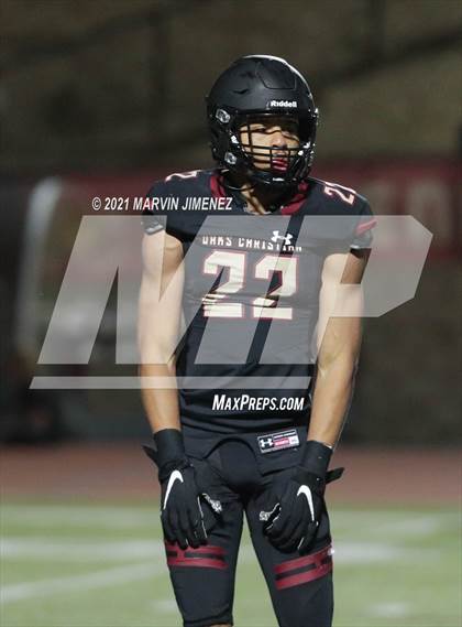 Thumbnail 3 in Oaks Christian vs Westlake photogallery.