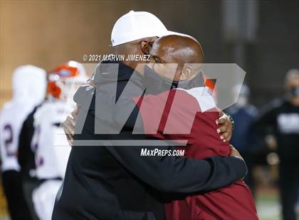 Thumbnail 2 in Oaks Christian vs Westlake photogallery.