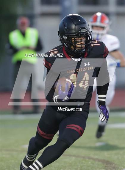 Thumbnail 2 in Oaks Christian vs Westlake photogallery.