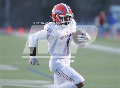 Thumbnail 1 in Oaks Christian vs Westlake photogallery.