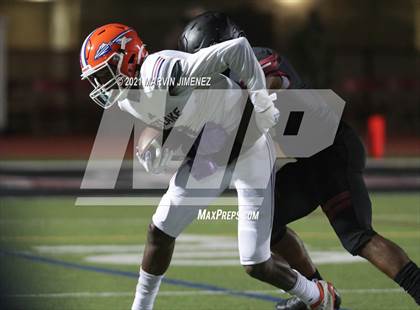 Thumbnail 3 in Oaks Christian vs Westlake photogallery.