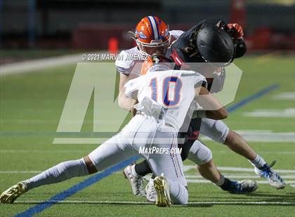 Thumbnail 3 in Oaks Christian vs Westlake photogallery.