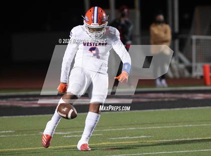 Thumbnail 1 in Oaks Christian vs Westlake photogallery.