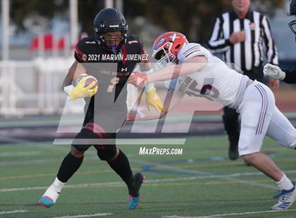 Thumbnail 2 in Oaks Christian vs Westlake photogallery.