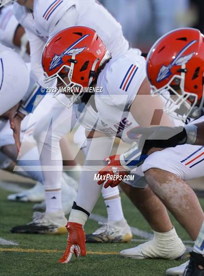 Thumbnail 2 in Oaks Christian vs Westlake photogallery.