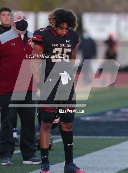 Thumbnail 2 in Oaks Christian vs Westlake photogallery.