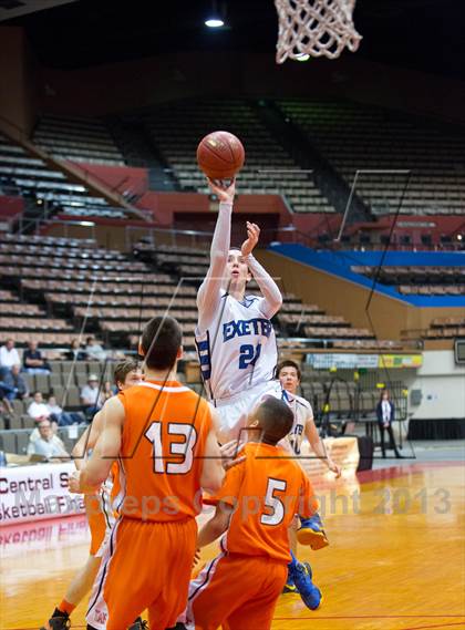 Thumbnail 2 in Exeter vs. Coalinga (CIF CS D4 Final) photogallery.